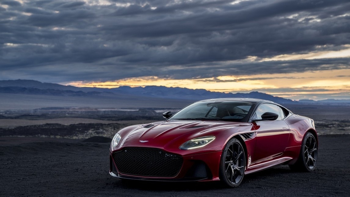 Aston Martin DBS Superleggera, le foto