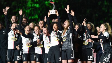 La Juventus Women premiata all’Allianz Stadium per lo scudetto