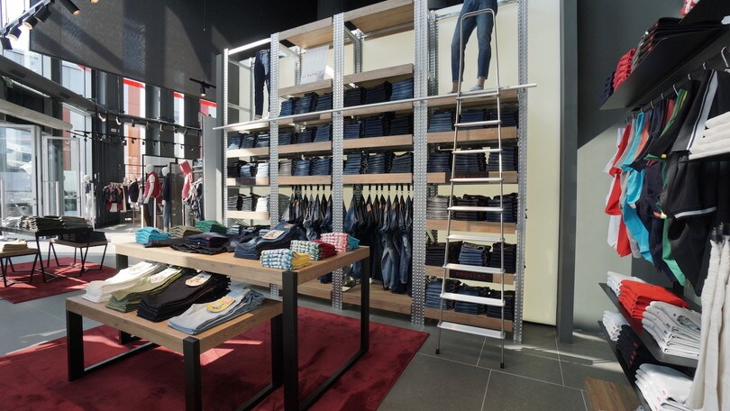 Un nuovo shop a Scalo Milano per Rifle che sceglie Briga come Ambassador