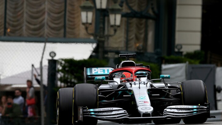 Gp Monaco, Hamilton vince ancora: il titolo a 1,20