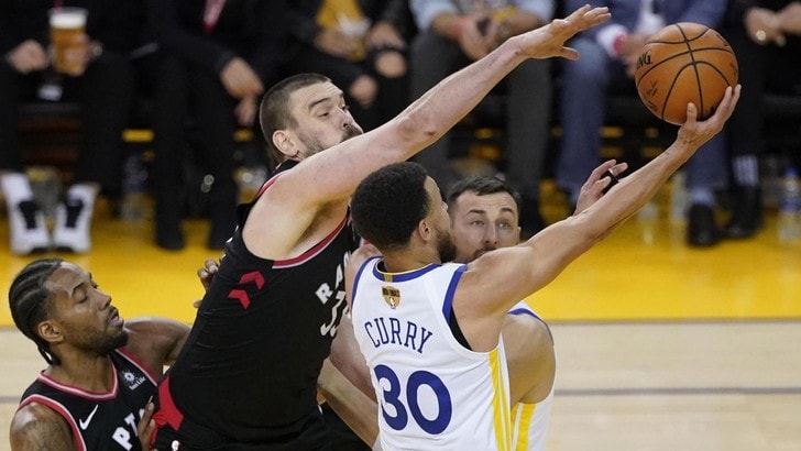 NBA Finals, Toronto vince gara-3 con Golden State e porta la serie sul 2-1