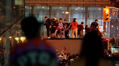 Toronto Raptors, spari durante la parata: quattro feriti, tre arresti