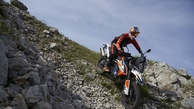 KTM 790 Adventure R RALLY, debutta la special edition estrema