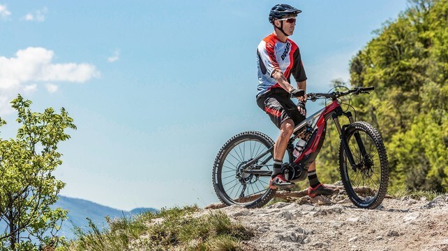 Troy Bayliss, le foto della prova sulla Ducati MIG-RR