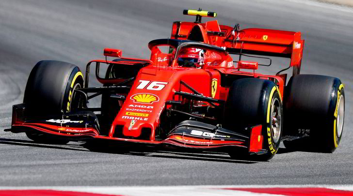 Gp Austria, Leclerc attacca Hamilton a 3,75
