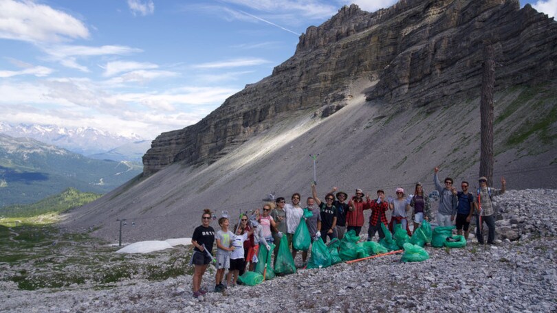 Burton per il Clean Up Day: 4 date di attività eco-sostenibili in montagna