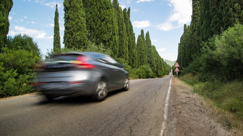 Viaggi in auto: cosa controllare prima di partire