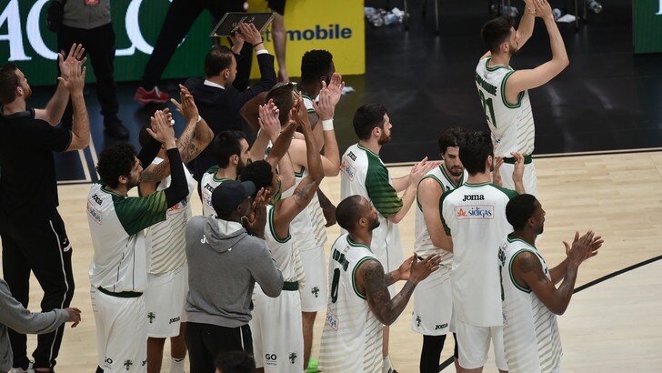 Sidigas Avellino, Gianluca Festa paga l'iscrizione in B: