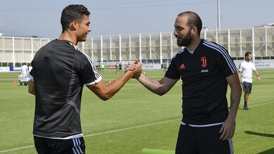 Higuain e Ronaldo esaltano Sarri: “Oooh! Ora mi piace!”