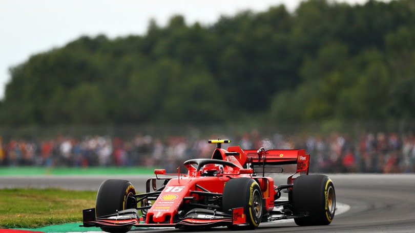 Silverstone: pole per Bottas, Hamilton secondo davanti a Leclerc