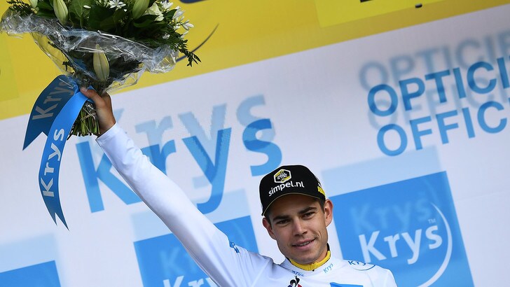 Van Aert trionfa nella 10ª tappa del Tour de France: beffato Viviani