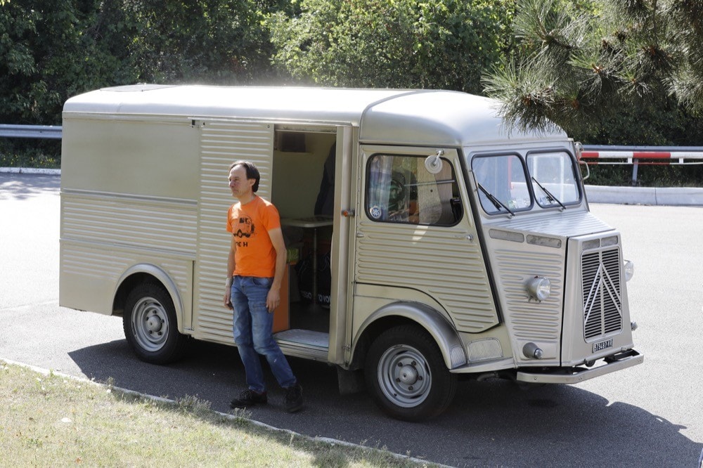 Citroen 2CV al Raduno del Secolo: da Lione a Clermont-Ferrand, FOTO