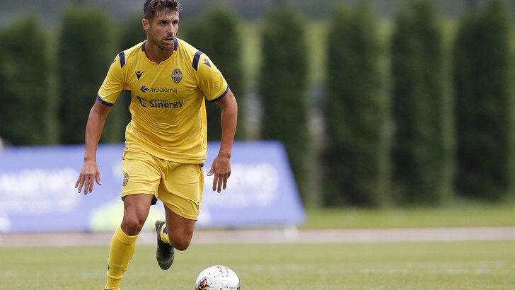 Verona, contratto fino al 2020 per Miguel Veloso
