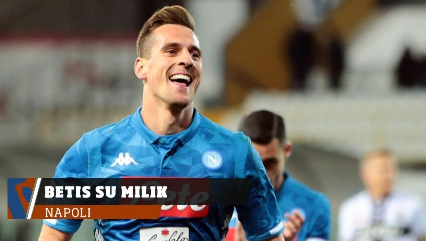 Napoli, il Betis punta Milik