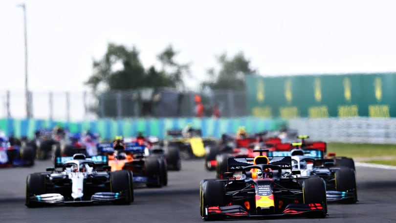 Gp Ungheria, Hamilton beffa Verstappen: Vettel terzo davanti a Leclerc