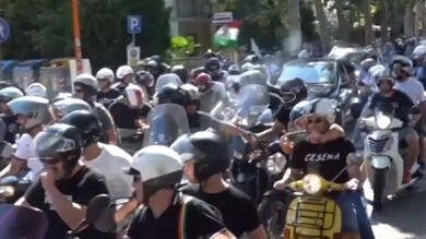 Tifosi del Cesena, 40 km su due ruote per il derby con il Rimini VIDEO