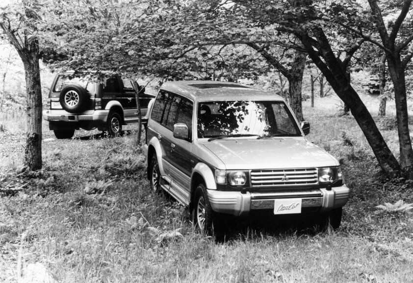 Mitsubishi Pajero, l'addio all'off-road: le immagini