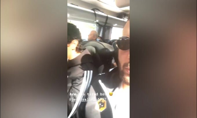 Cutrone e il compagno insonnolito