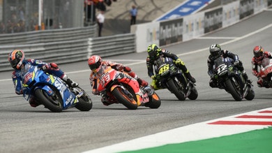 Gp Silverstone: Rins beffa Marquez e vince! Rossi 4°
