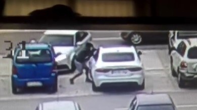 Foggia, rubano un'auto in 55 secondi!