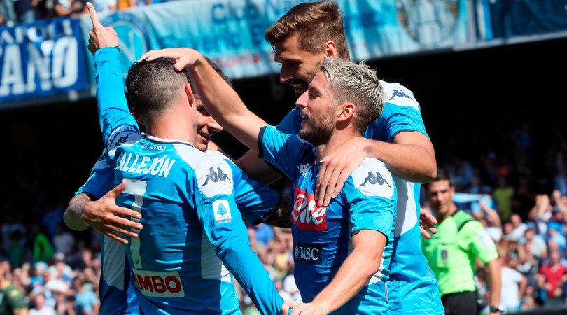 Napoli col brivido. Arrivano i tre punti contro il Brescia grazie a Mertens e Manolas