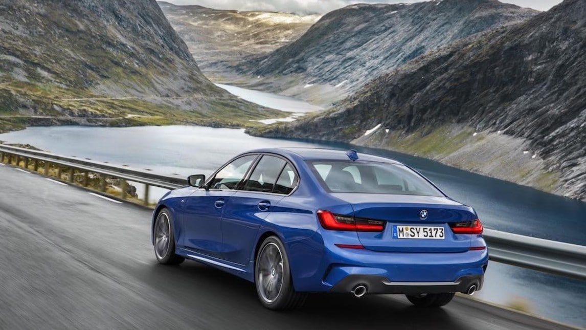 Nuova BMW Serie 3, gli scatti