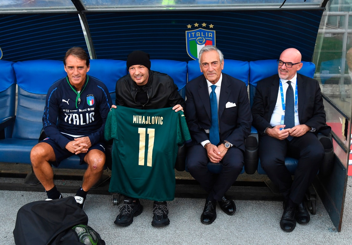 Mihajlovic va da Mancini: e il ct gli regala la 11 dell’Italia!