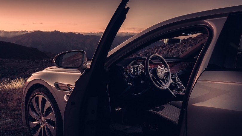 Nuova Bentley Flying Spur vince il titolo di “Auto di lusso dell'anno”