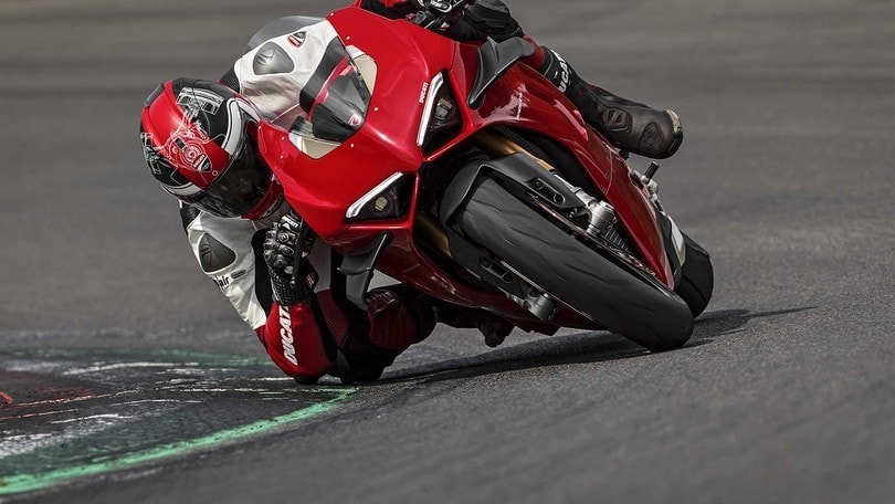Ducati Panigale V4 e V4S 2020, le novità della superbike