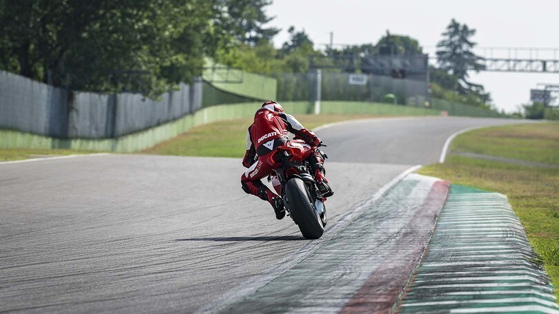 Ducati Panigale V4 e V4S 2020, le novità della superbike