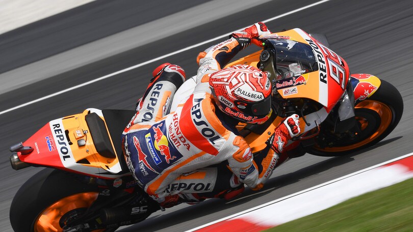 Gp Malesia, Marquez: "Ho dolore ovunque dopo la caduta"