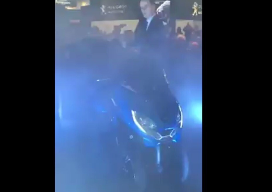 EICMA 2019, ecco svelato Peugeot Metropolis RS Concept: VIDEO