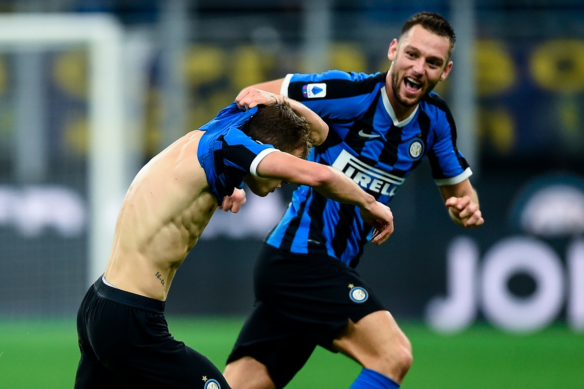 Barella gol e spogliarello: l'Inter batte il Verona in rimonta