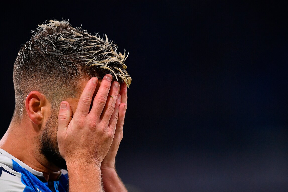 Napoli-Genoa 0-0: crisi azzurra tra i tanti fischi del San Paolo