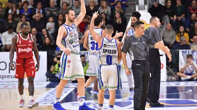 Serie A, Sassari supera Reggio Emilia e sale in seconda posizione