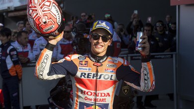Marquez vince a Valencia: