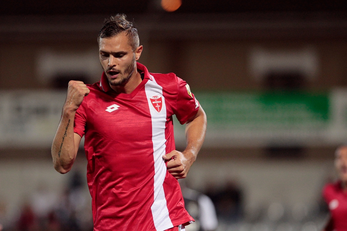 Pistoiese-Monza 0-1, Finotto spinge la capolista. Il Novara sbanca Olbia - Tuttosport