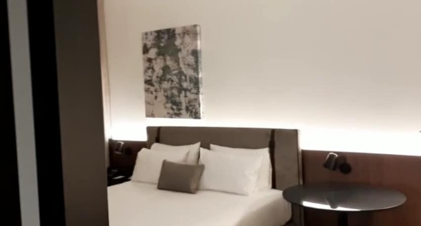 Vi portiamo dentro il J Hotel