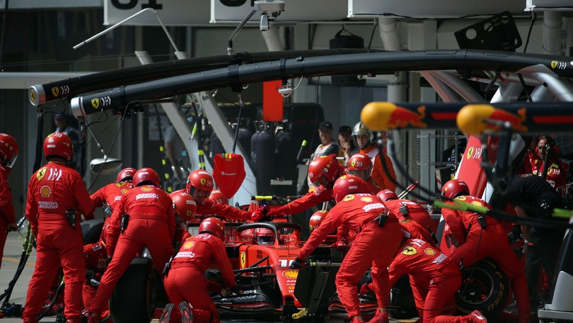F1, Piero Ferrari: "Per tornare a vincere i piloti non devono sbagliare"