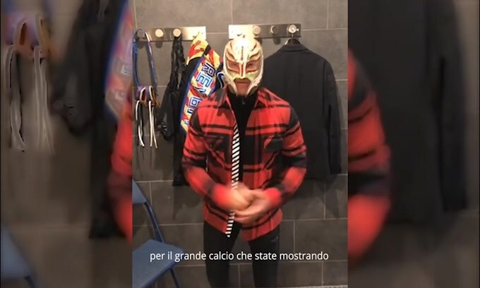 Rey Misterio si complimenta con Milinkovic e con la Lazio