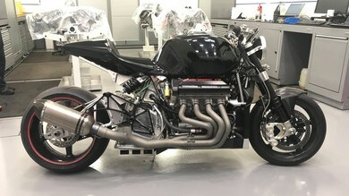 Da un'idea di Eisenberg nasce V8, super naked da 500 cv