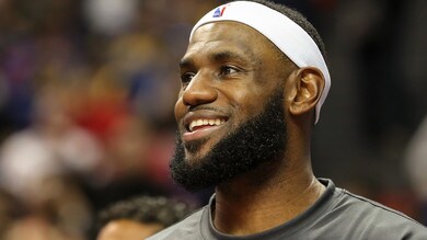Nba, Houston cade contro i Lakers di LeBron James. Ok Milwaukee e Clippers