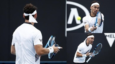 Australian Open, Fognini spacca la racchetta nel match con Opelka