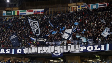 Napoli, protesta in curva: "Solo per la maglia"