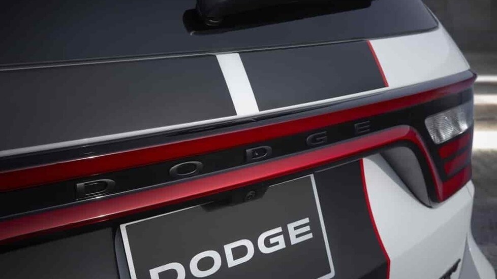 Al Salone di Chicago in scena il nuovo SUV americano, spinto dal potentissmo V8 Hemi