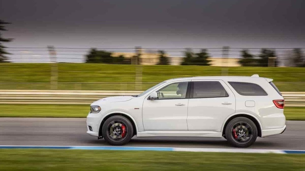 Al Salone di Chicago in scena il nuovo SUV americano, spinto dal potentissmo V8 Hemi