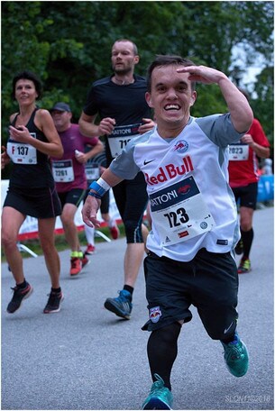 Lukáš Petrusek, un gigante di 140 cm alla Napoli City Half Marathon 2020