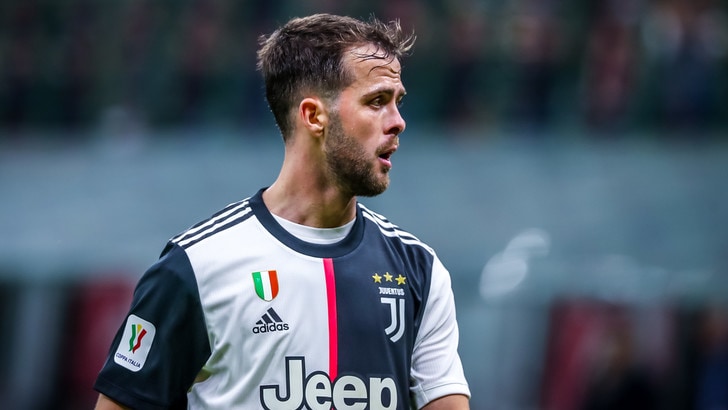 La Juve perde Pjanic: ko 7' dopo il suo ingresso in campo