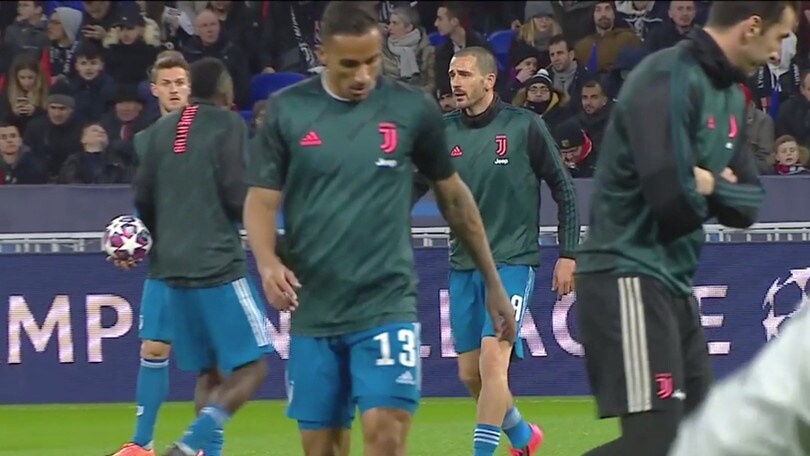 Le foto della lite fra Bonucci e Matuidi prima di Lione-Juve