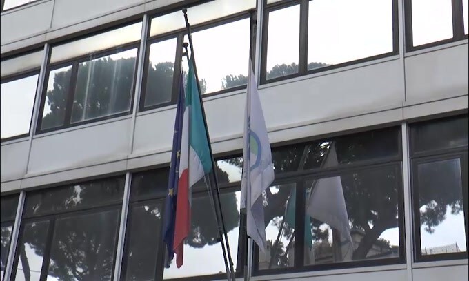 Calcio a porte chiuse fino al 3 aprile